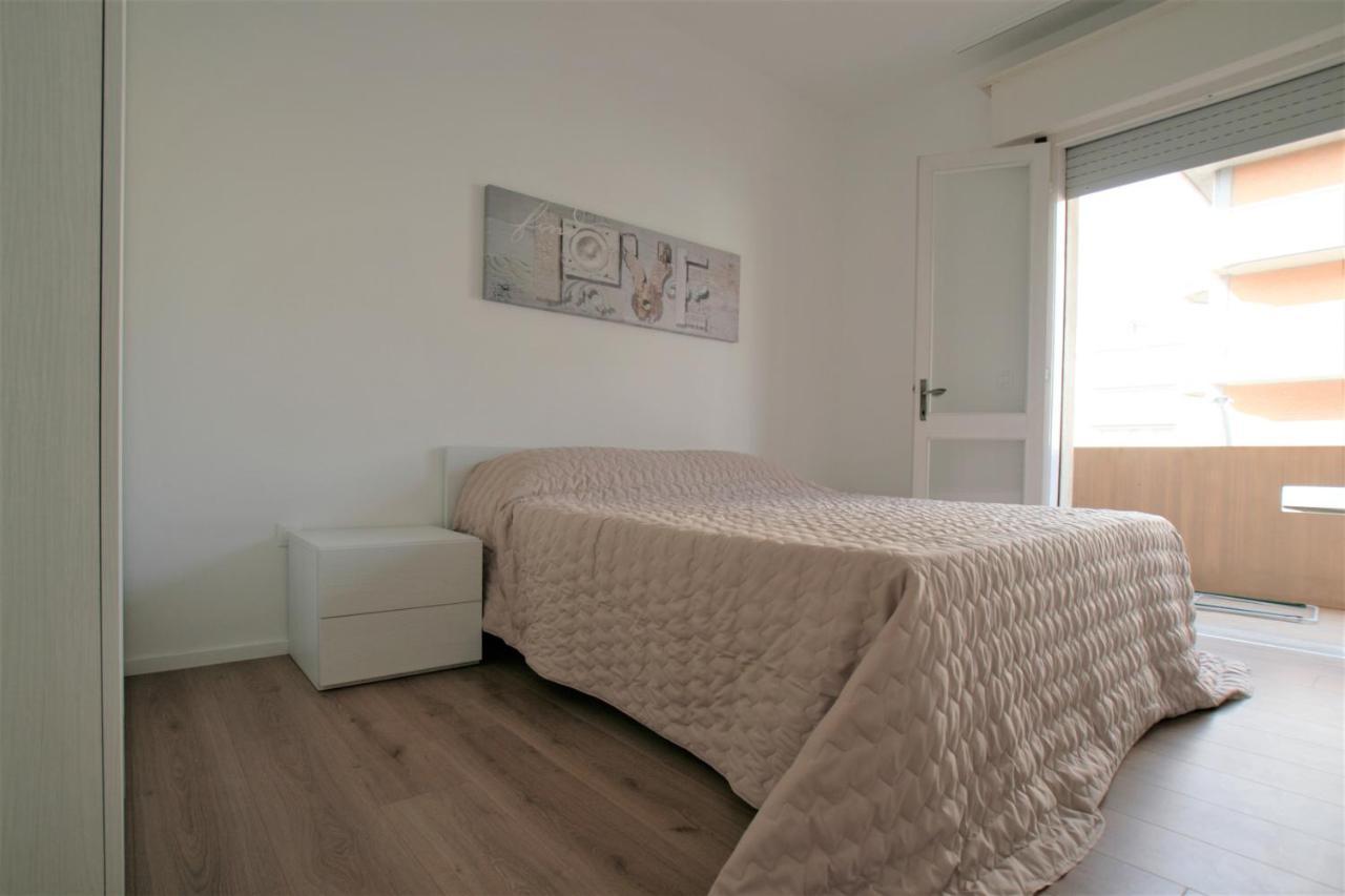 Residence Houston Lido di Jesolo Luaran gambar